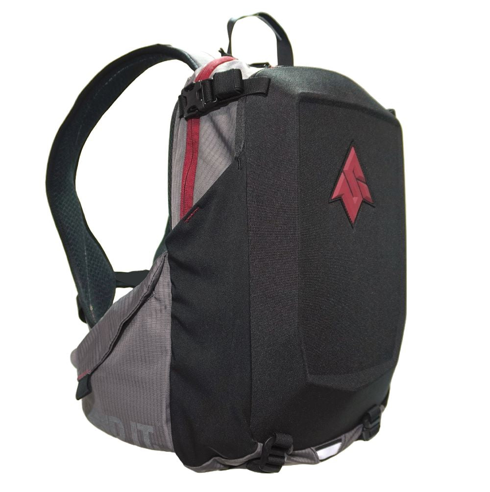SEND IT Defender 15 motocross hydration backpack